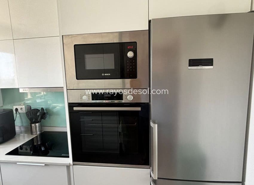 2 Zimmer Apartment zu verkaufen in Sucina mit Pool - 185.000 € (Ref: 9812476)