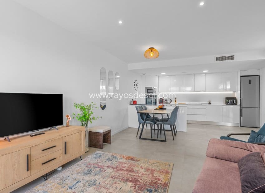 3 Zimmer Apartment zu verkaufen in Dehesa de Campoamor mit Pool - 349.000 € (Ref: 9815063)