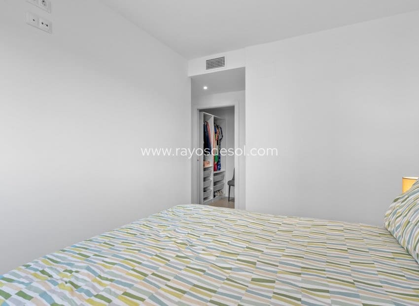 3 Zimmer Apartment zu verkaufen in Dehesa de Campoamor mit Pool - 349.000 € (Ref: 9815063)