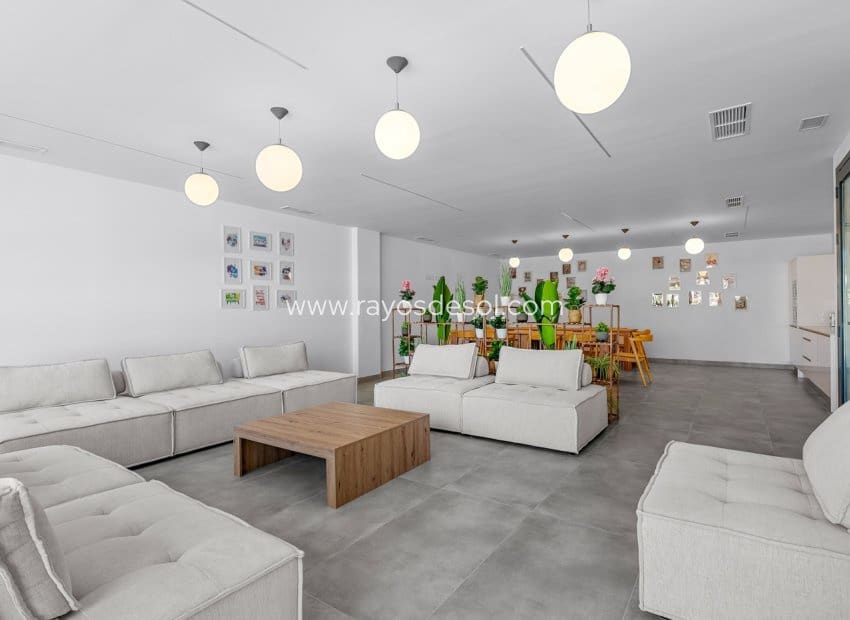 3 Zimmer Apartment zu verkaufen in Dehesa de Campoamor mit Pool - 349.000 € (Ref: 9815063)