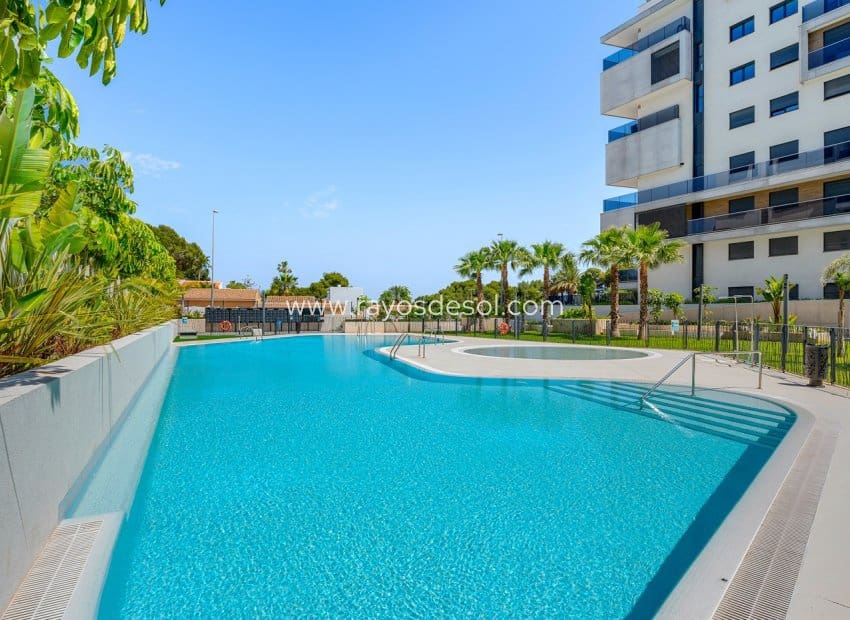 3 sypialnia Apartament na sprzedaż w Dehesa de Campoamor z basenem - 339 000 € (Ref: 9815063)