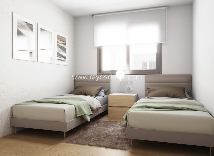 Apartamento de 2 habitaciones en Torrevieja en venta con piscina - 260.000 € (Ref: 9815064)