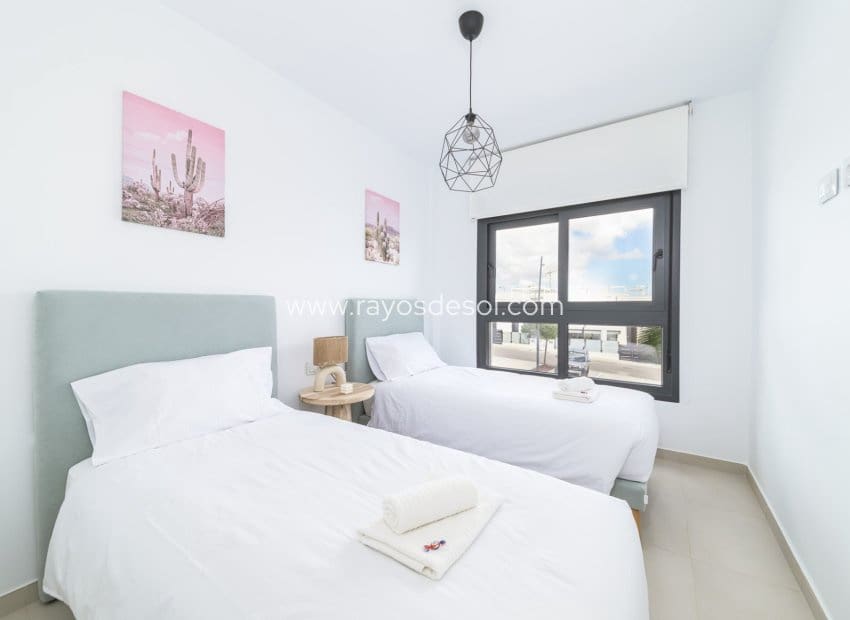 2 chambre Appartement à vendre à Pilar de la Horadada avec piscine - 275 000 € (Ref: 9816001)