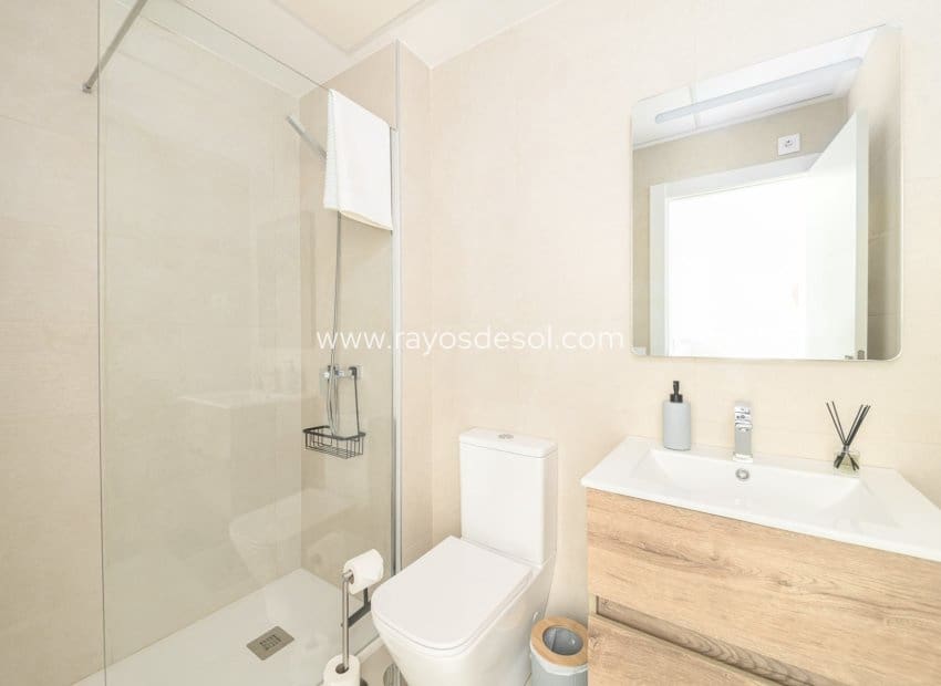 2 chambre Appartement à vendre à Pilar de la Horadada avec piscine - 275 000 € (Ref: 9816001)