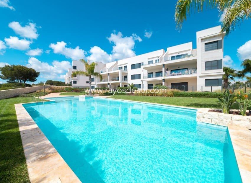 2 chambre Appartement à vendre à Pilar de la Horadada avec piscine - 275 000 € (Ref: 9816001)