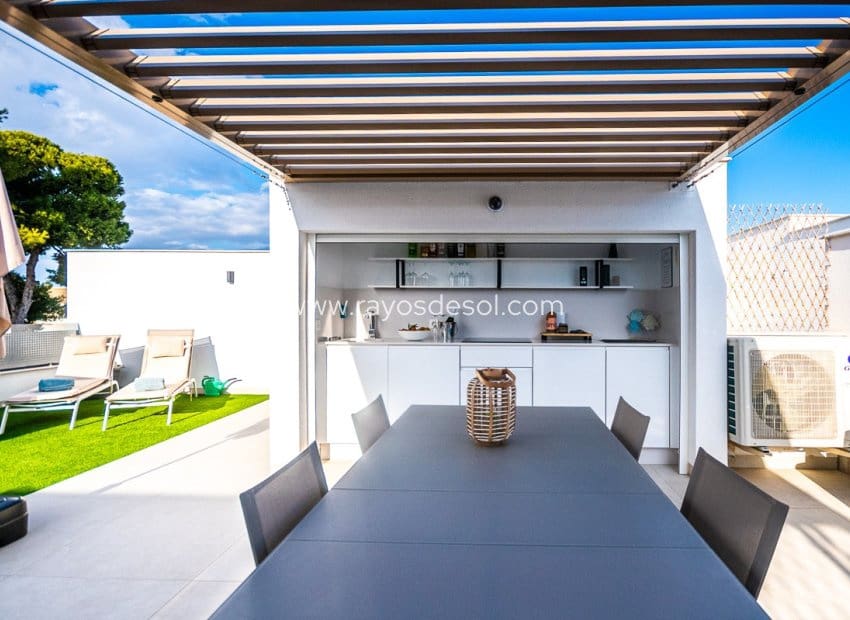 3 slaapkamer Penthouse te koop in San Pedro del Pinatar met zwembad - € 339.000 (Ref: 9816002)