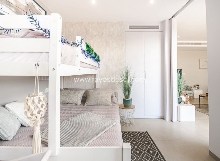 3 sypialnia Penthouse na sprzedaż w San Pedro del Pinatar z basenem - 339 000 € (Ref: 9816002)