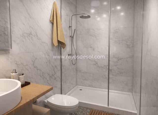 Chalet de 3 habitaciones en Centro, Los Alcázares en venta con piscina - 590.000 € (Ref: 9816003)