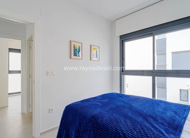 4 bedroom Villa for sale in Punta Prima, Torrevieja with pool - € 650,000 (Ref: 9835076)