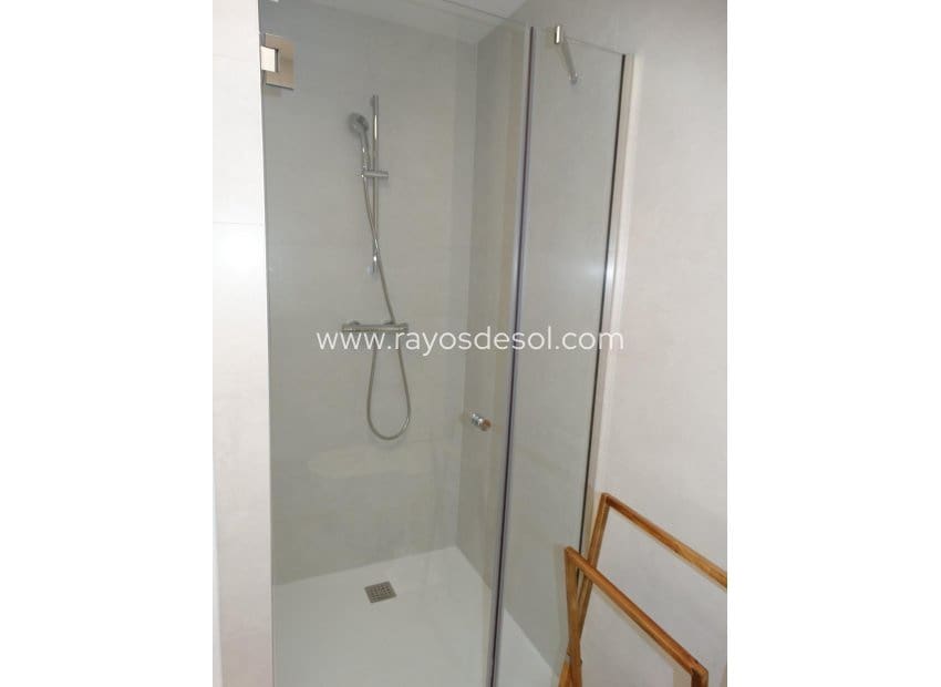 2 bedroom Apartment for sale in Pilar de la Horadada with pool - € 265,000 (Ref: 9835078)