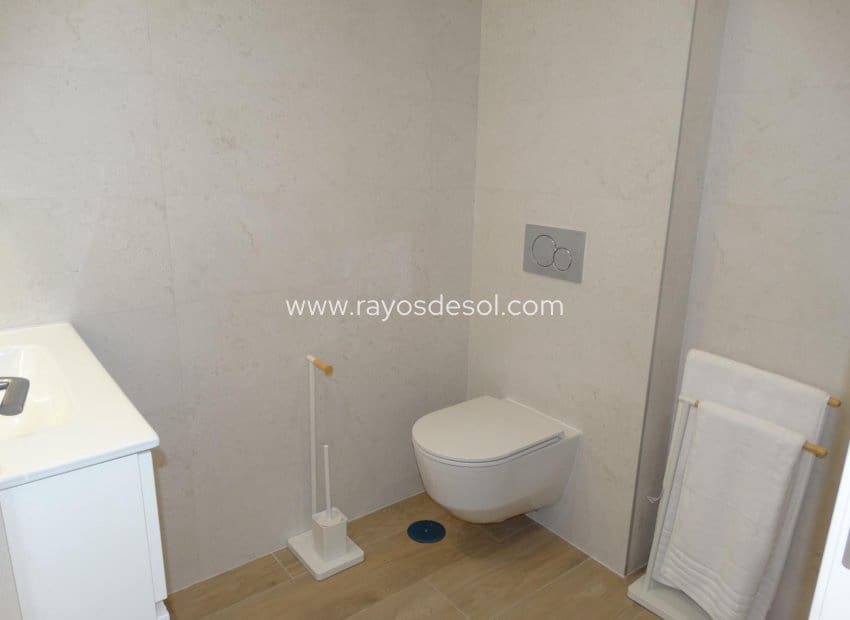 2 bedroom Apartment for sale in Pilar de la Horadada with pool - € 265,000 (Ref: 9835078)