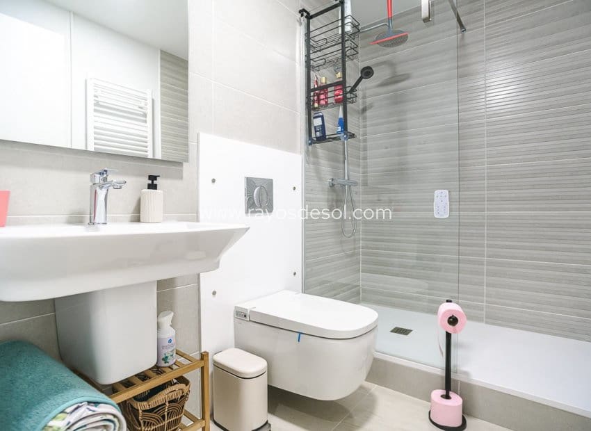 3 chambre Appartement à vendre à Torrevieja avec piscine - 339 000 € (Ref: 9841331)