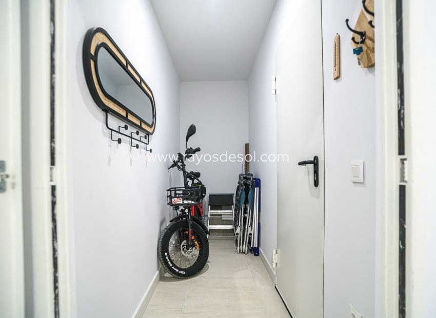 3 chambre Appartement à vendre à Torrevieja avec piscine - 339 000 € (Ref: 9841331)