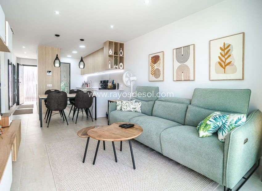3 chambre Appartement à vendre à Torrevieja avec piscine - 339 000 € (Ref: 9841331)