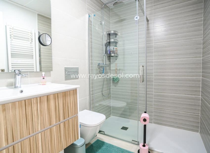3 chambre Appartement à vendre à Torrevieja avec piscine - 339 000 € (Ref: 9841331)