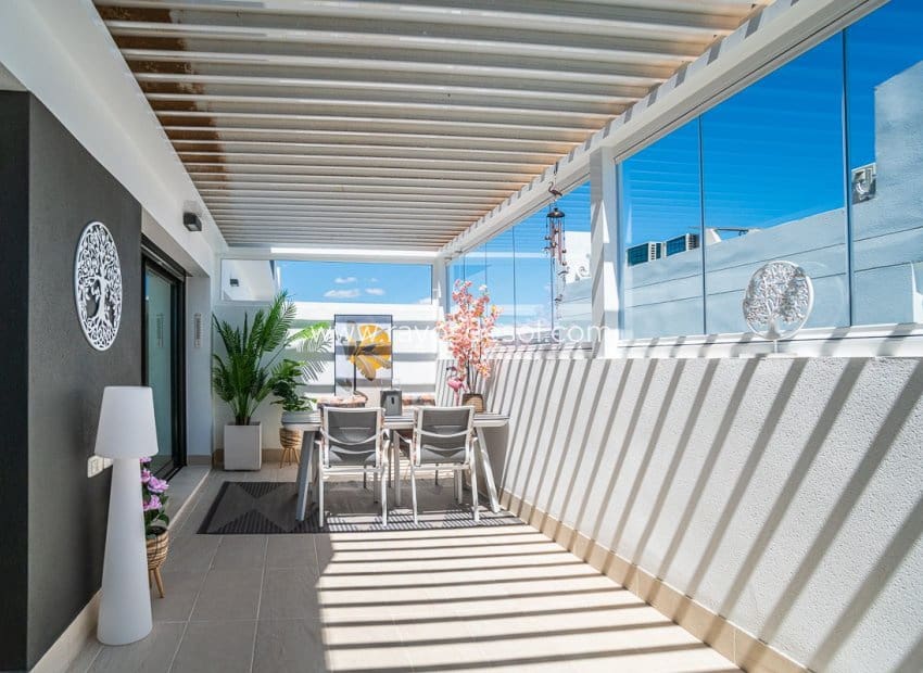 3 chambre Appartement à vendre à Torrevieja avec piscine - 339 000 € (Ref: 9841331)