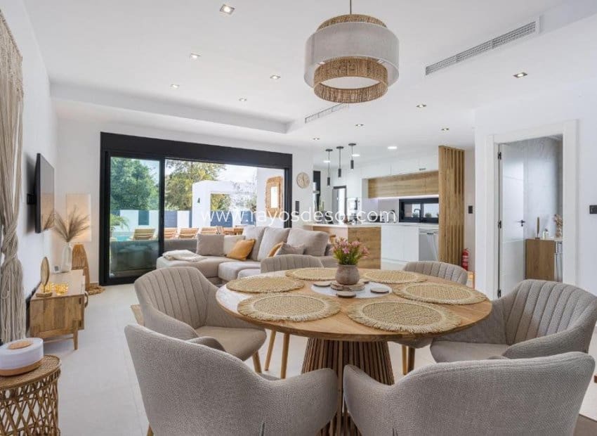 3 soverom Villa til salgs i Dolores med svømmebasseng - € 429 000 (Ref: 9844043)