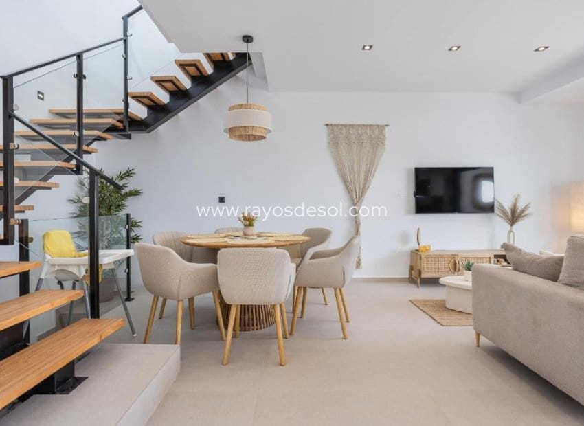 3 soverom Villa til salgs i Dolores med svømmebasseng - € 429 000 (Ref: 9844043)