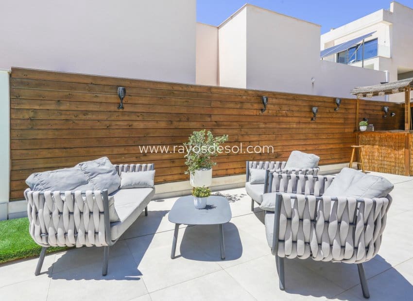 4 sypialnia Willa na sprzedaż w Benijofar z basenem - 690 000 € (Ref: 9852179)