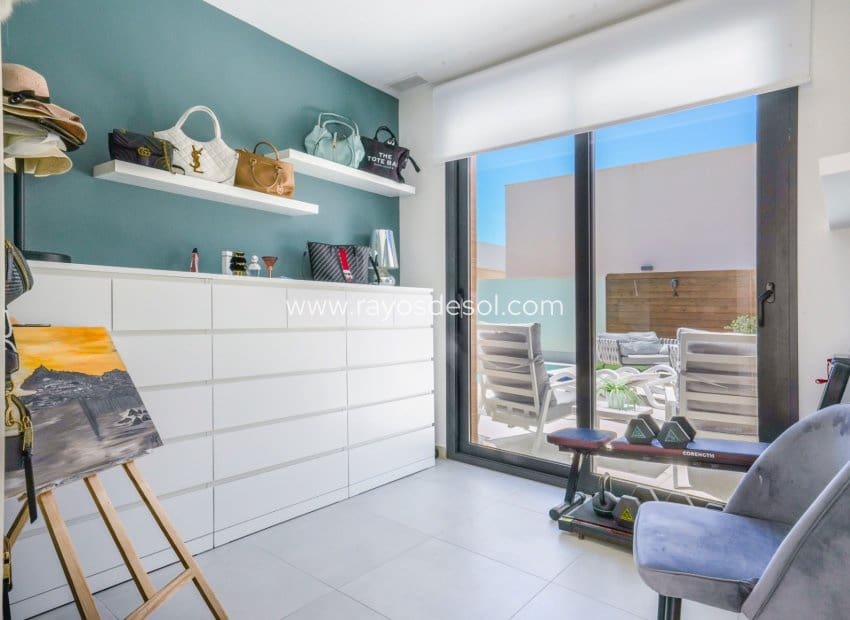 4 sypialnia Willa na sprzedaż w Benijofar z basenem - 690 000 € (Ref: 9852179)
