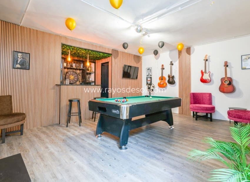 4 sypialnia Willa na sprzedaż w Benijofar z basenem - 690 000 € (Ref: 9852179)