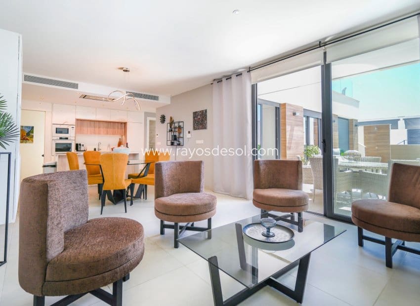 4 sypialnia Willa na sprzedaż w Benijofar z basenem - 690 000 € (Ref: 9852179)