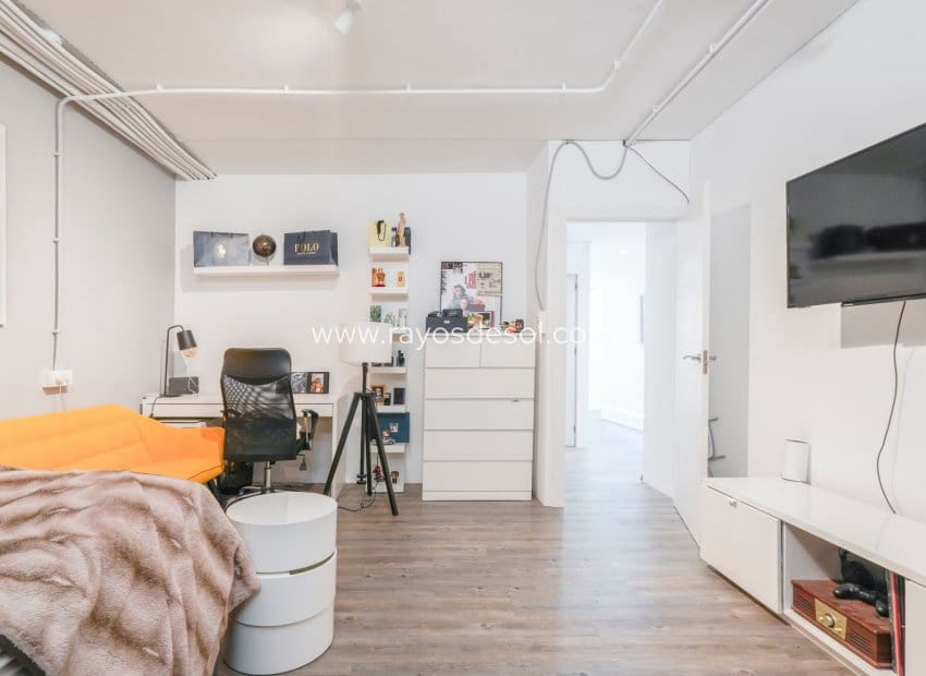 4 sypialnia Willa na sprzedaż w Benijofar z basenem - 690 000 € (Ref: 9852179)