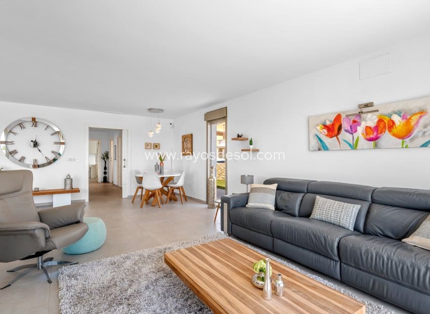 3 soveværelse Villa til salg i La Marina med swimmingpool - € 595.000 (Ref: 9852180)