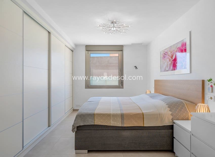 3 soveværelse Villa til salg i La Marina med swimmingpool - € 595.000 (Ref: 9852180)