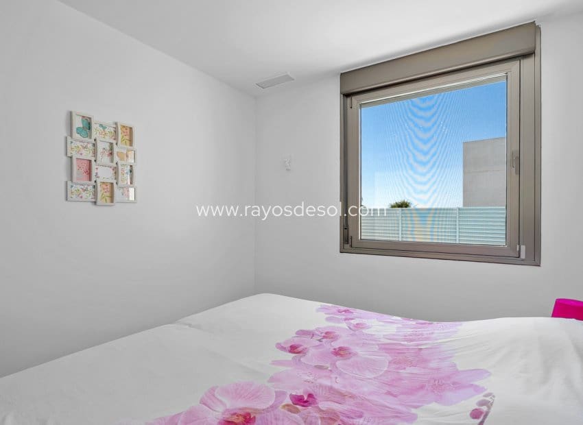 3 soveværelse Villa til salg i La Marina med swimmingpool - € 595.000 (Ref: 9852180)