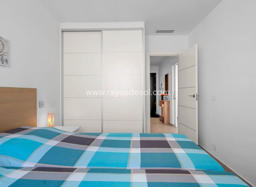 3 soveværelse Villa til salg i La Marina med swimmingpool - € 595.000 (Ref: 9852180)