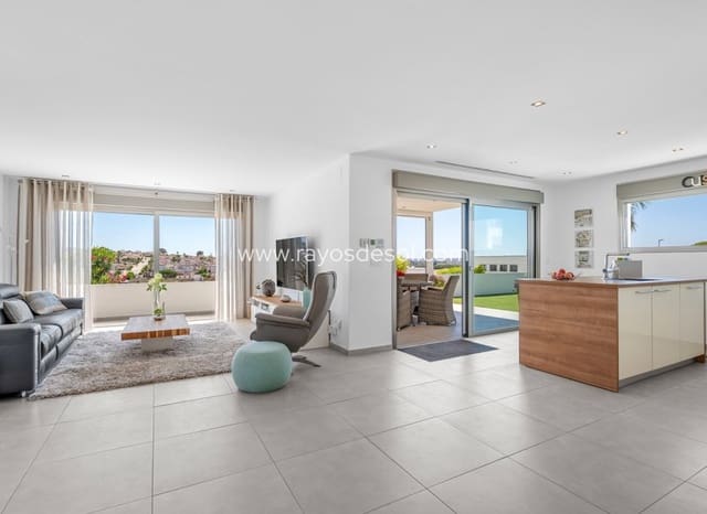 3 soveværelse Villa til salg i La Marina, Elche / Elx med swimmingpool - € 595.000 (Ref: 9852180)