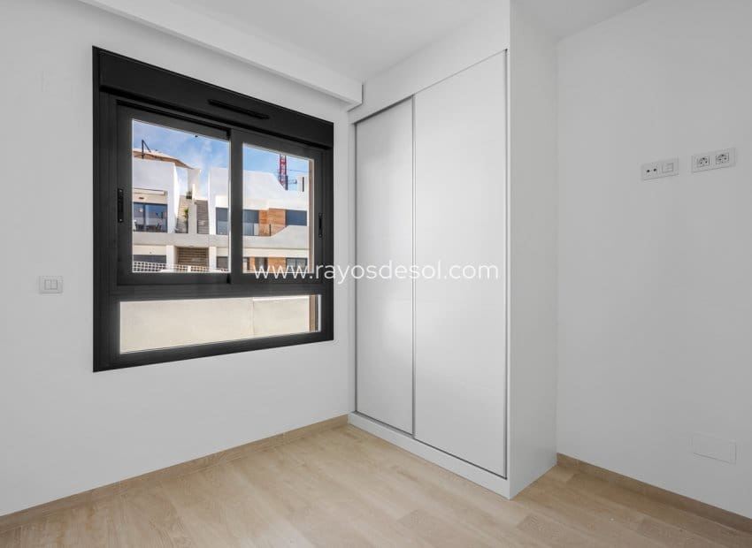 2 bedroom Apartment for sale in San Miguel de Salinas with pool - € 229,000 (Ref: 9852181)