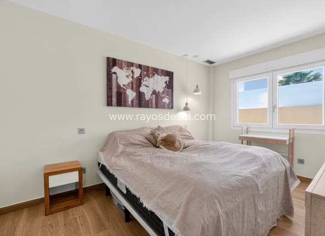 3 Zimmer Villa zu verkaufen in Alicante / Alacant Stadt mit Pool - 469.000 € (Ref: 9865472)