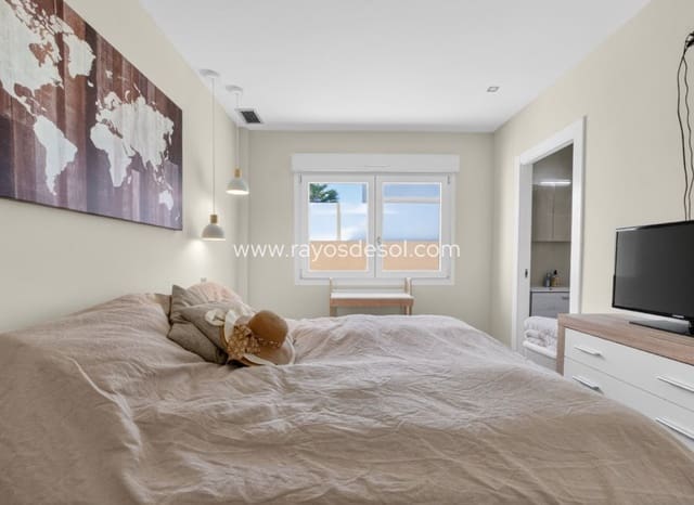3 Zimmer Villa zu verkaufen in Alicante / Alacant Stadt mit Pool - 469.000 € (Ref: 9865472)