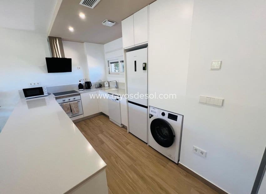 2 chambre Appartement à vendre à Vistabella avec piscine - 249 000 € (Ref: 9867715)