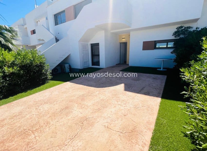 2 chambre Appartement à vendre à Vistabella avec piscine - 249 000 € (Ref: 9867715)