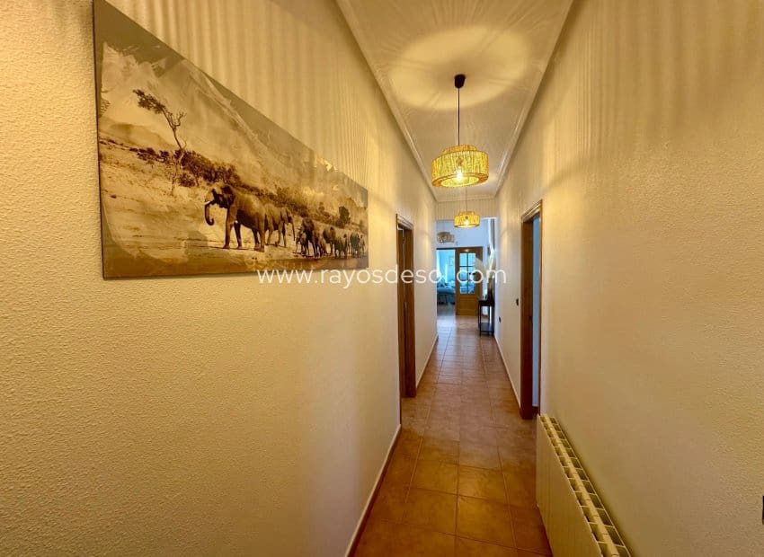 3 makuuhuone Maalaistalo myytävänä paikassa Catral mukana uima-altaan - 435 000 € (Ref: 9869685)