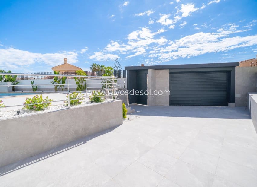 4 soverom Villa til salgs i La Marquesa med svømmebasseng - € 1 150 000 (Ref: 9872754)