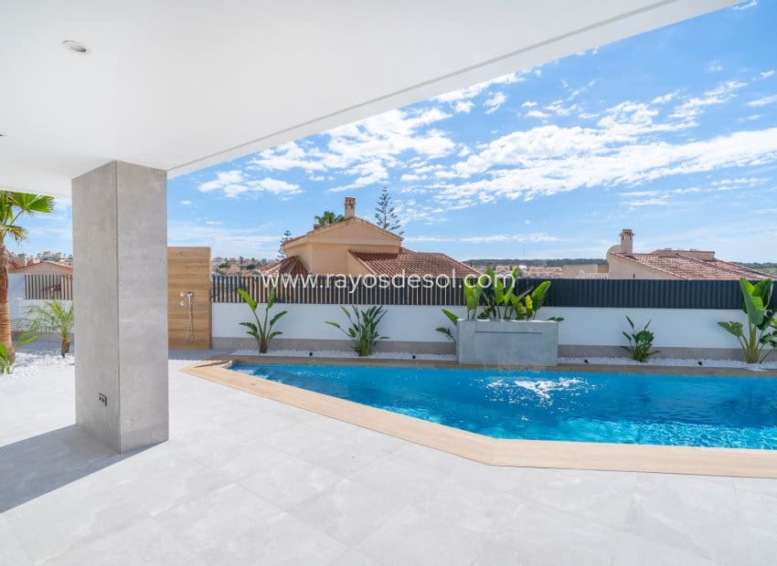 4 soverom Villa til salgs i La Marquesa med svømmebasseng - € 1 150 000 (Ref: 9872754)