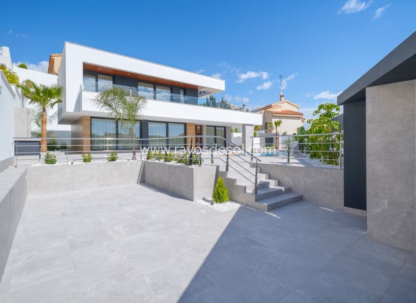 4 soverom Villa til salgs i La Marquesa med svømmebasseng - € 1 150 000 (Ref: 9872754)