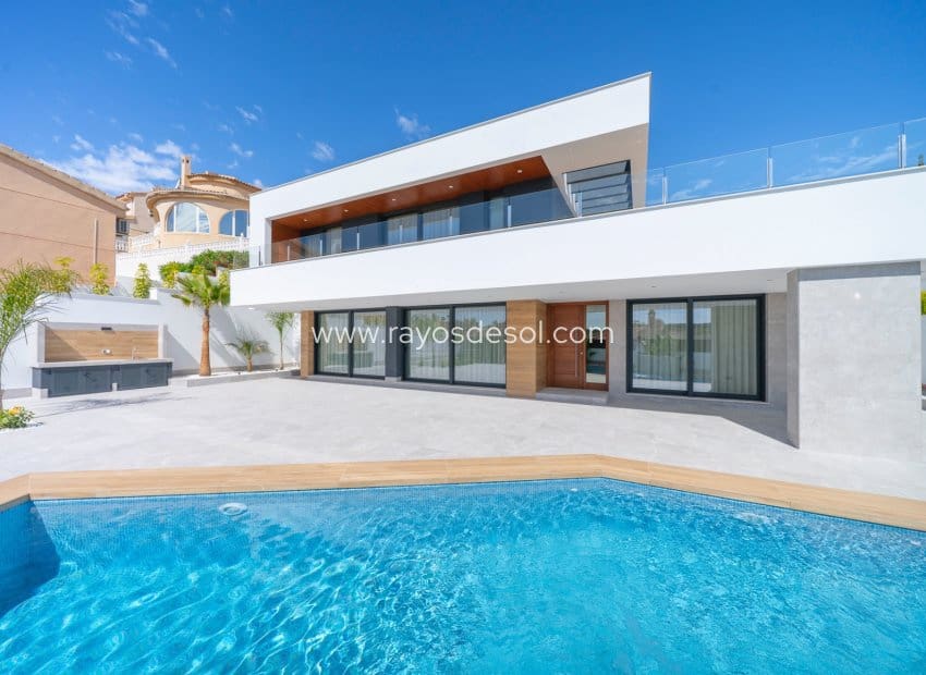 4 soverom Villa til salgs i La Marquesa med svømmebasseng - € 1 150 000 (Ref: 9872754)