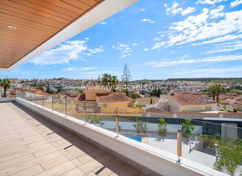 4 soverom Villa til salgs i La Marquesa med svømmebasseng - € 1 150 000 (Ref: 9872754)