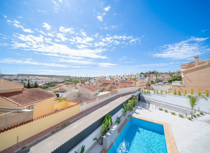 4 soverom Villa til salgs i La Marquesa med svømmebasseng - € 1 150 000 (Ref: 9872754)