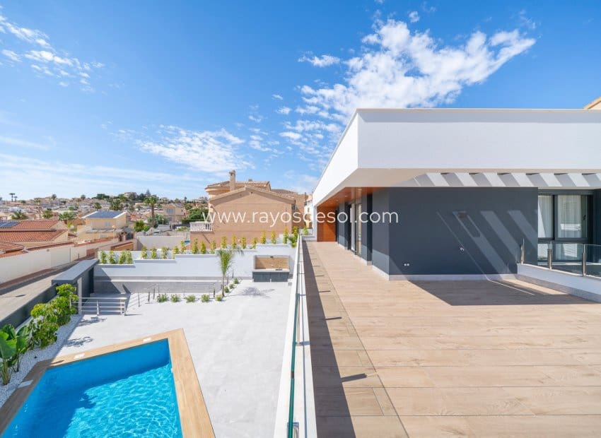 4 soverom Villa til salgs i La Marquesa med svømmebasseng - € 1 150 000 (Ref: 9872754)