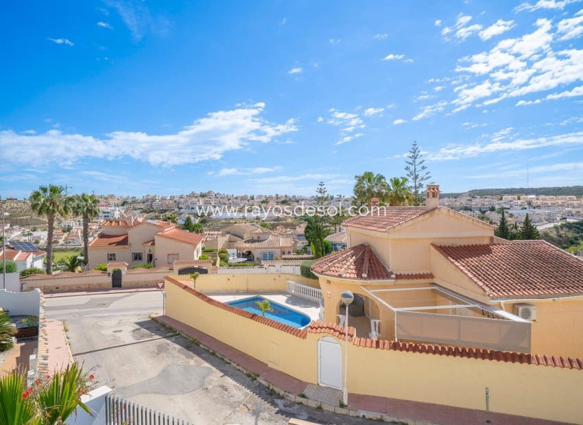 4 soverom Villa til salgs i La Marquesa med svømmebasseng - € 1 150 000 (Ref: 9872754)