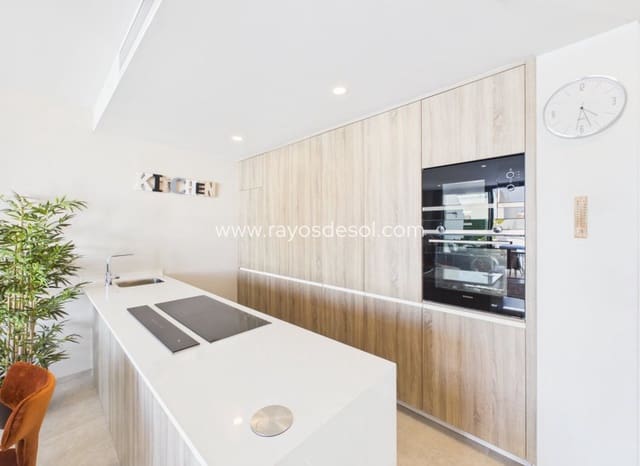 Chalet de 3 habitaciones en Santiago de la Ribera, San Javier en venta con piscina - 550.000 € (Ref: 9873774)