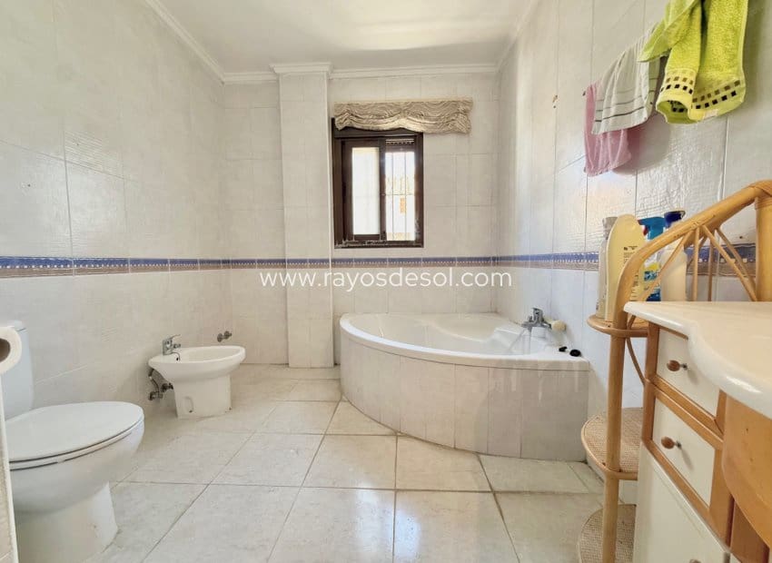 3 camera da letto Villa in vendita in Ciudad Quesada con piscina - 235.000 € (Rif: 9873775)