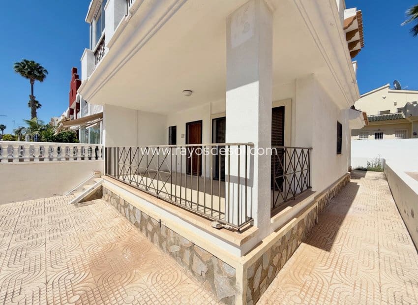 3 camera da letto Villa in vendita in Ciudad Quesada con piscina - 235.000 € (Rif: 9873775)