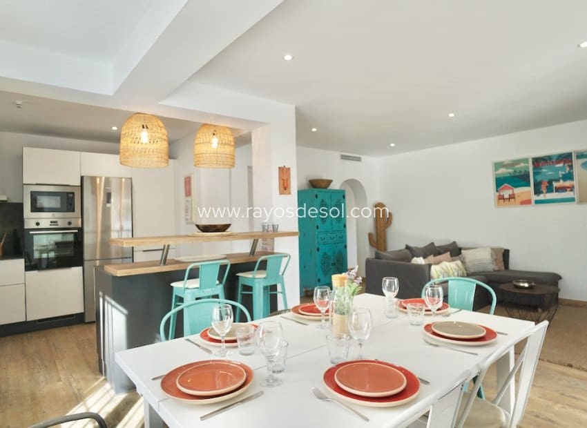 6 Zimmer Villa zu verkaufen in Moraira mit Pool - 859.000 € (Ref: 9877169)
